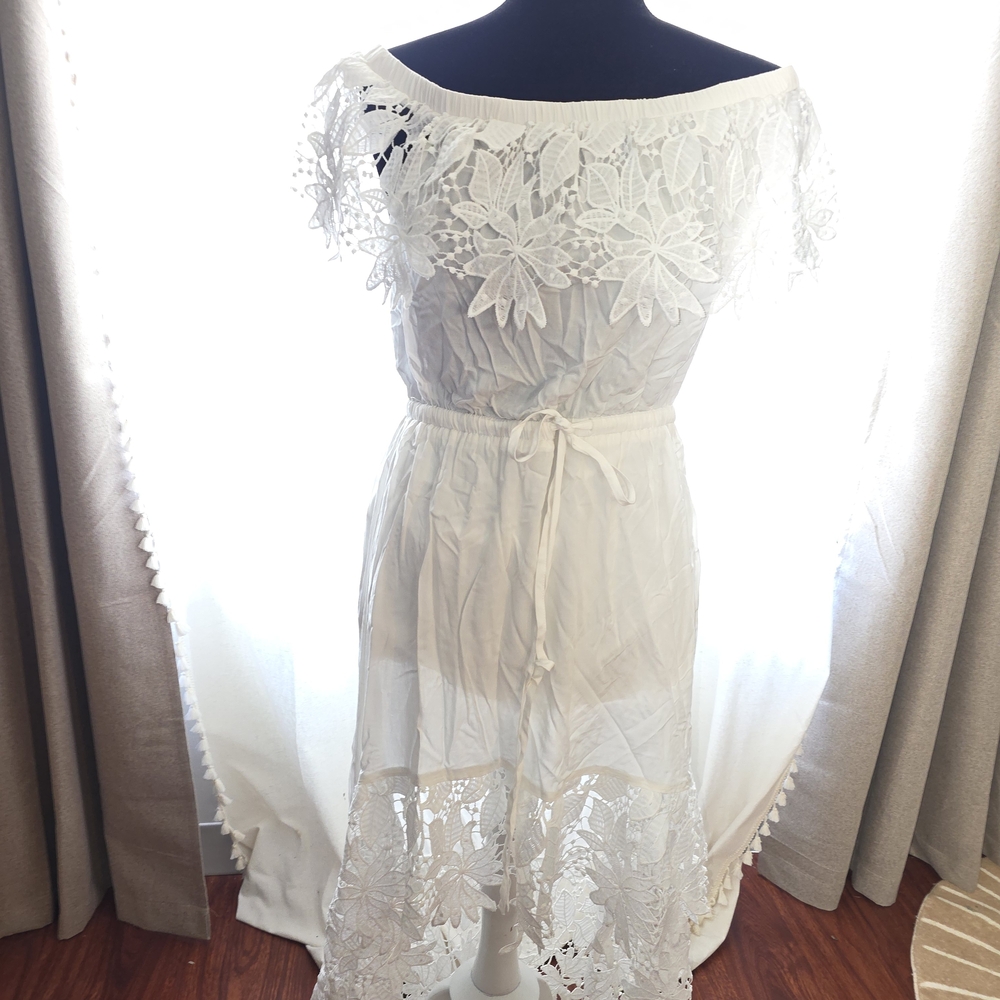 NEW Solitaire White Off-the-Shoulder Lace-Trim Hi Low Dress